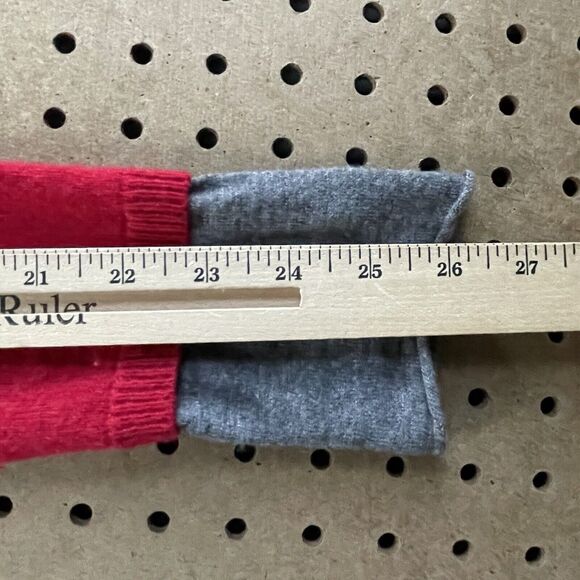 Zadig & Voltaire Deluxe Women’s V-Neck Sweater 100% Cashmere Red Size Small - Picture 10 of 10